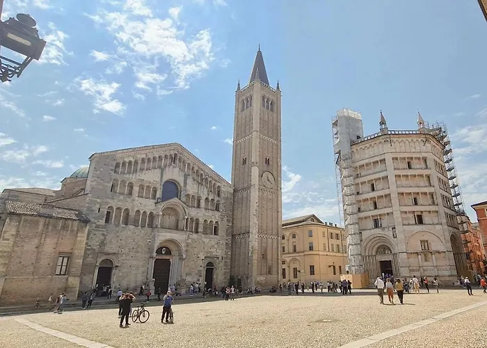Luxury 5 Al Duomo Di * Πάρμα
